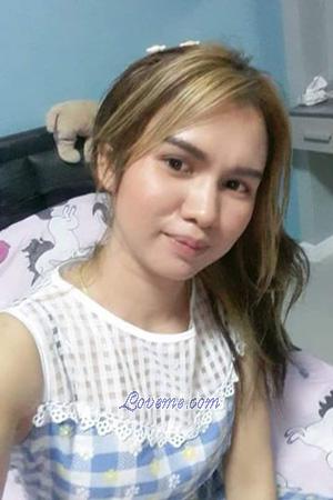 Ladies of Suphanburi