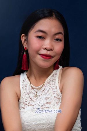 208095 - Kianna Mae Age: 22 - Philippines