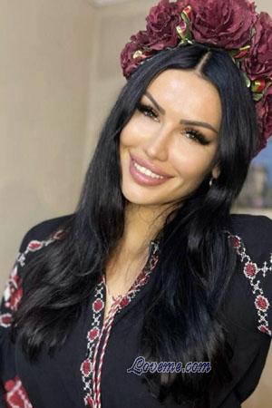 224199 - Viktoriia Age: 34 - Ukraine