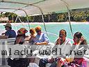 cartagena-women-boat-1104-13