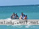 cartagena-women-boat-1104-43