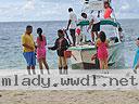 cartagena-women-boat-1104-46