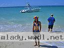 cartagena-women-boat-1104-59
